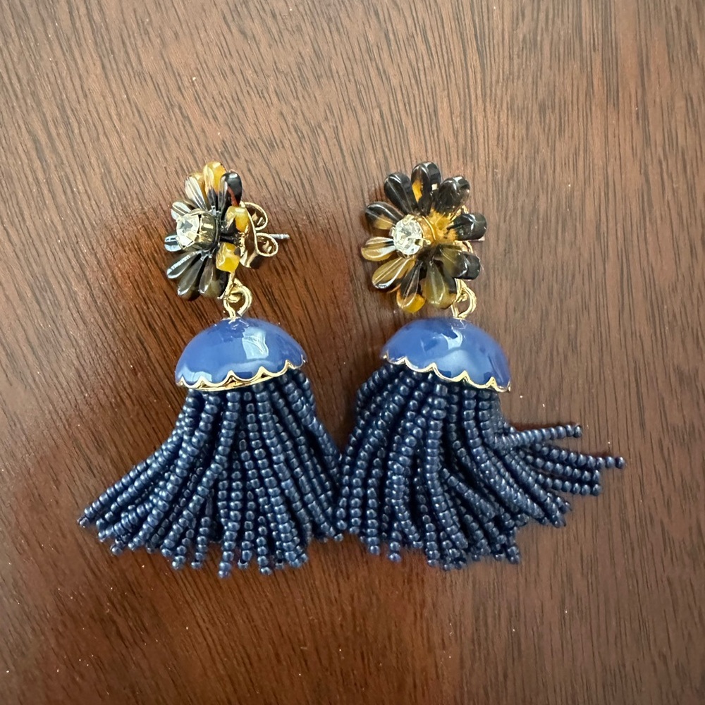 J Crew Tortoiseshell Flower Tassel Earrings - Picture 2 of 2